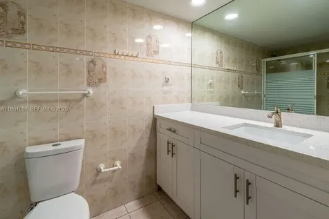 5401 Collins Avenue Miami Beach FL 33140