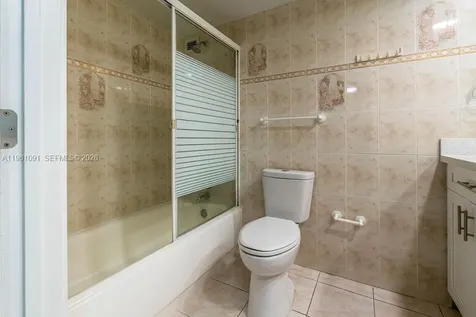 5401 Collins Avenue Miami Beach FL 33140