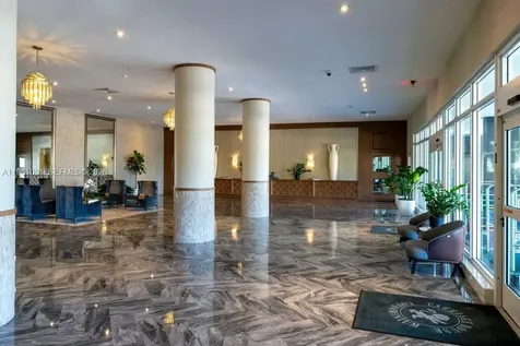 5401 Collins Avenue Miami Beach FL 33140