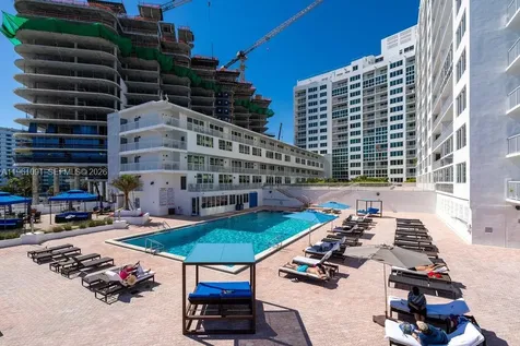 5401 Collins Avenue Miami Beach FL 33140