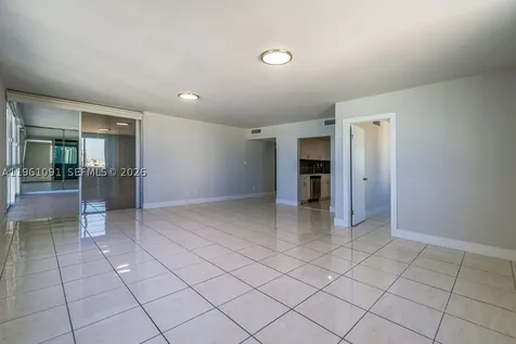 5401 Collins Avenue Miami Beach FL 33140