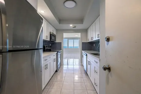 5401 Collins Avenue Miami Beach FL 33140