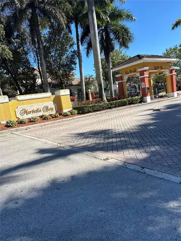 1044 NE 42nd Terrace Homestead FL 33033