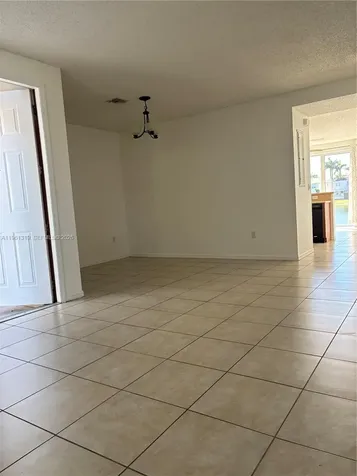 1044 NE 42nd Terrace Homestead FL 33033