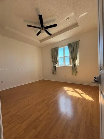 1044 NE 42nd Terrace Homestead FL 33033