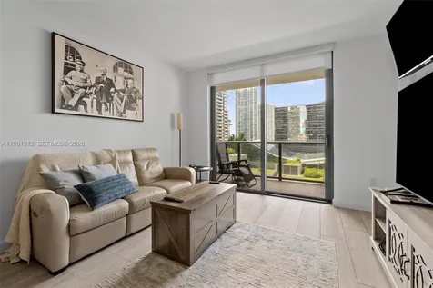 45 SW 9th Street Miami FL 33130