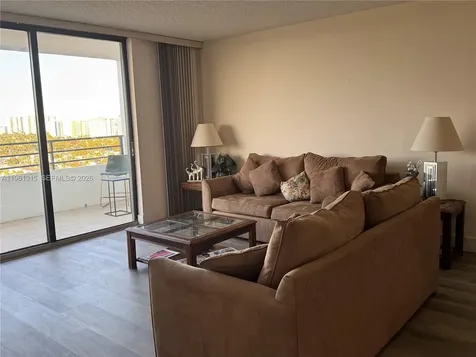 2500 Parkview Drive Hallandale Beach FL 33009