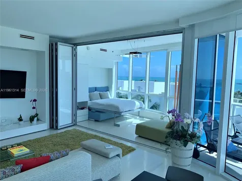 100 S Pointe Drive Miami Beach FL 33139