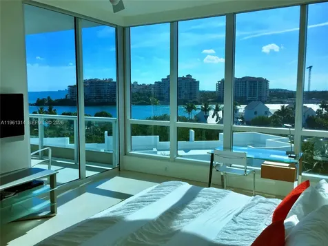 100 S Pointe Drive Miami Beach FL 33139