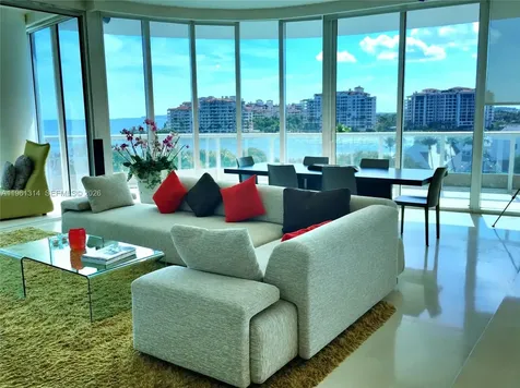 100 S Pointe Drive Miami Beach FL 33139
