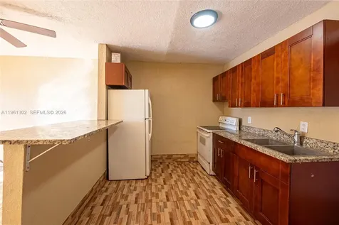 4719 NW 32nd Avenue Miami FL 33142