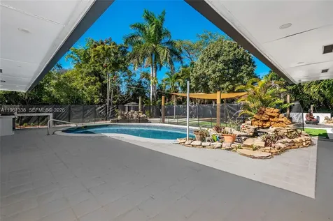 4121 SW 3rd Street Plantation FL 33317