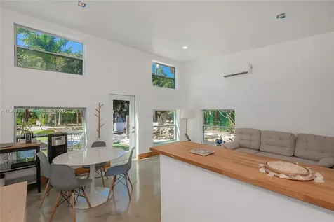 4121 SW 3rd Street Plantation FL 33317