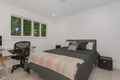 4121 SW 3rd Street Plantation FL 33317