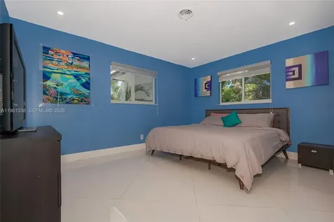 4121 SW 3rd Street Plantation FL 33317