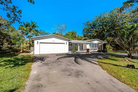 4121 SW 3rd Street Plantation FL 33317