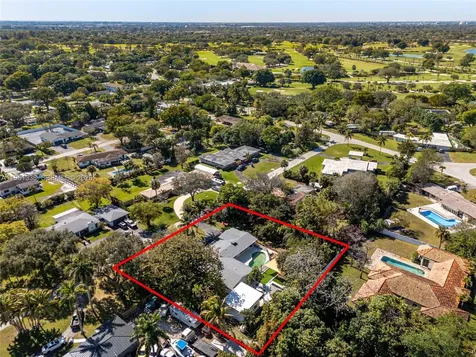 4121 SW 3rd Street Plantation FL 33317
