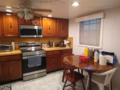 7554 Stirling Road Davie FL 33024