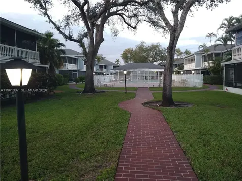 7554 Stirling Road Davie FL 33024