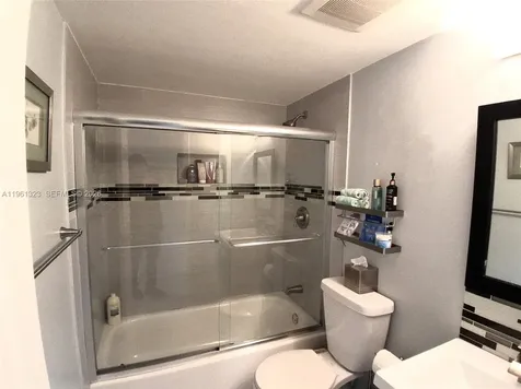 2635 NW 104th Avenue Sunrise FL 33322