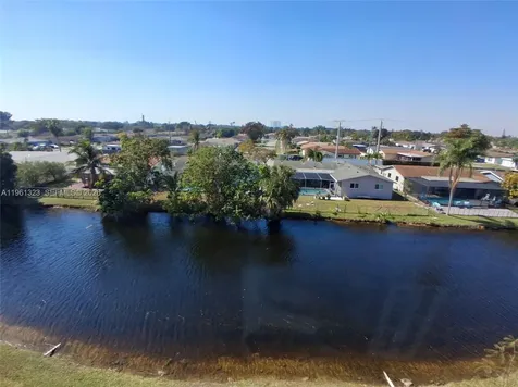 2635 NW 104th Avenue Sunrise FL 33322