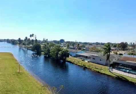 2635 NW 104th Avenue Sunrise FL 33322