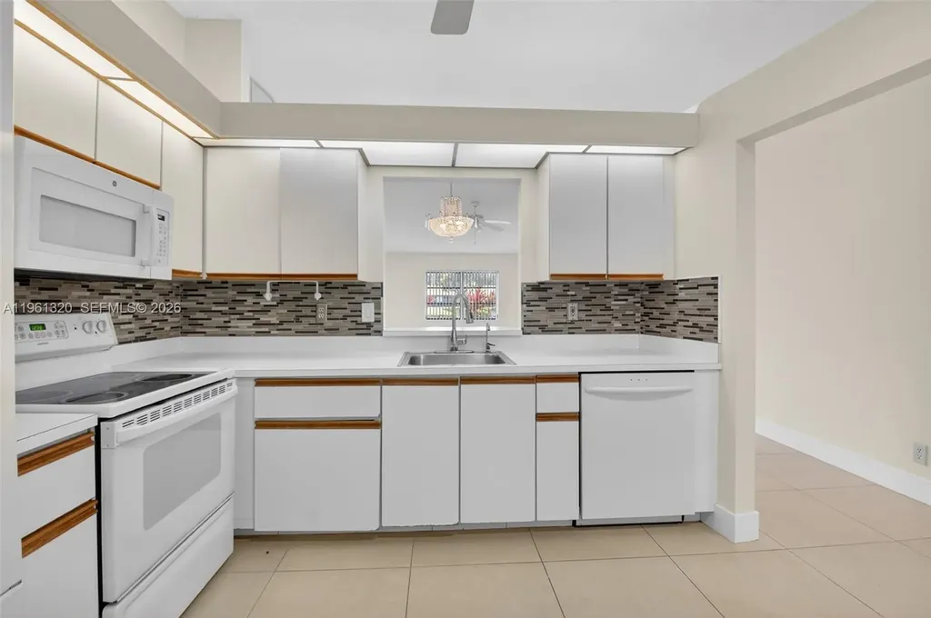 8200 Whispering Palm Drive Boca Raton FL 33496