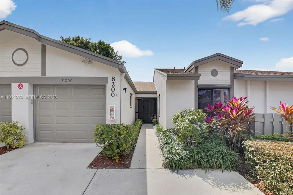 8200 Whispering Palm Drive Boca Raton FL 33496