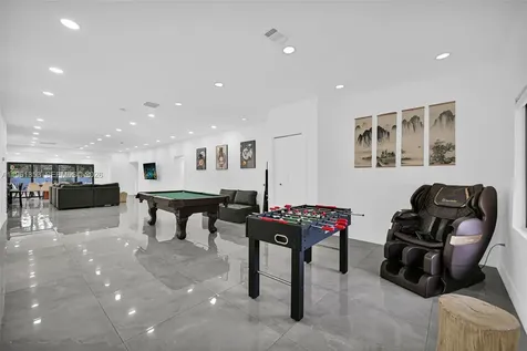 112 NW 53rd Street Miami FL 33127
