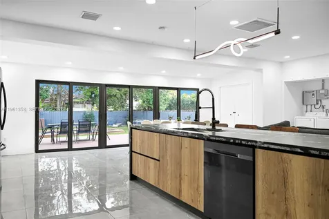 112 NW 53rd Street Miami FL 33127
