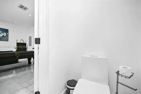 112 NW 53rd Street Miami FL 33127