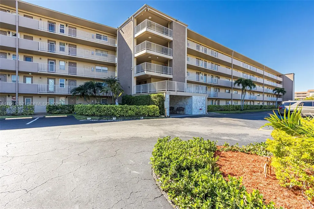 5100 Washington Street Hollywood FL 33021