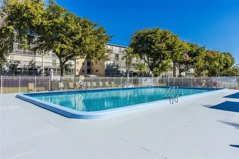 5100 Washington Street Hollywood FL 33021