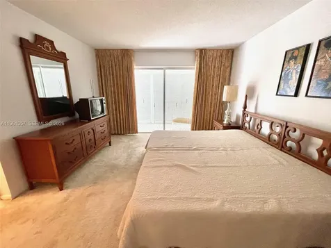 5100 Washington Street Hollywood FL 33021