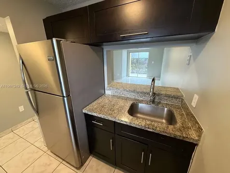 2721 NW 23rd Court Miami FL 33142