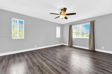 1518 Maple Drive Weston FL 33327