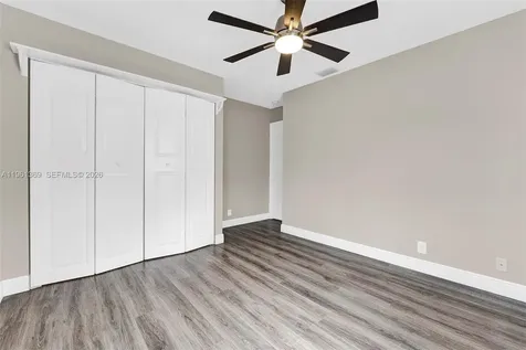 1518 Maple Drive Weston FL 33327