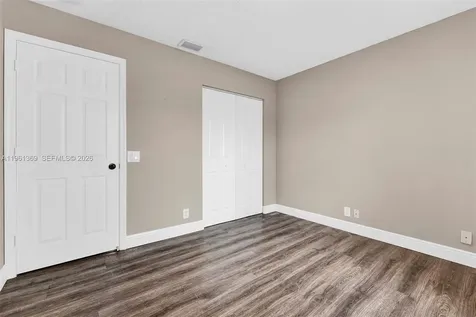 1518 Maple Drive Weston FL 33327
