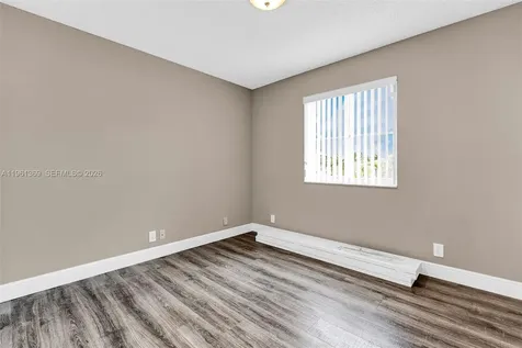 1518 Maple Drive Weston FL 33327