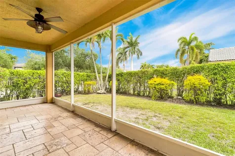 1518 Maple Drive Weston FL 33327
