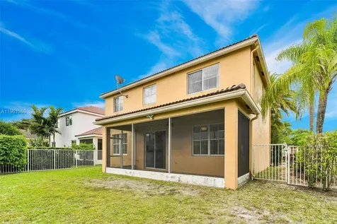 1518 Maple Drive Weston FL 33327