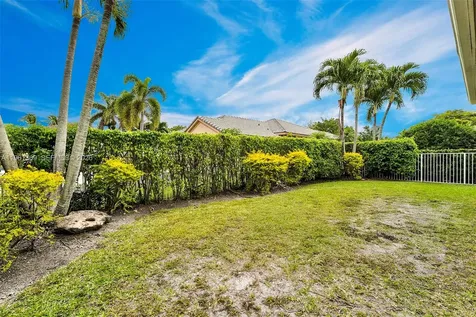 1518 Maple Drive Weston FL 33327