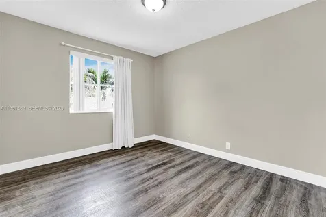 1518 Maple Drive Weston FL 33327