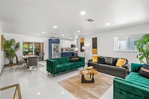 390 NW 40th Street Deerfield Beach FL 33064