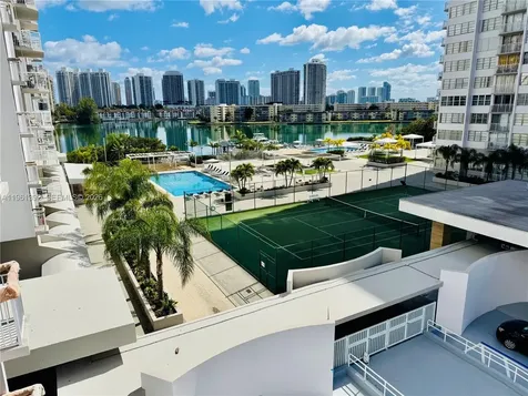 18051 Biscayne Boulevard Aventura FL 33160
