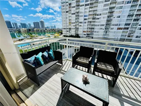 18051 Biscayne Boulevard Aventura FL 33160
