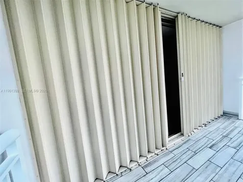 18051 Biscayne Boulevard Aventura FL 33160