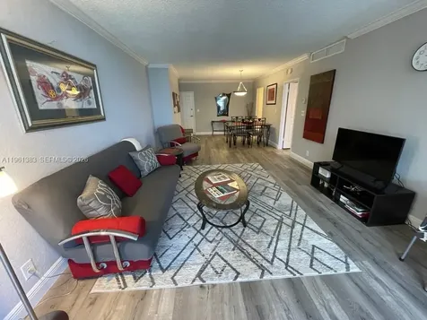 2501 S Ocean Drive Hollywood FL 33019