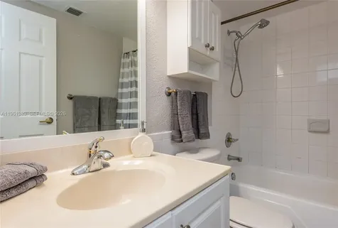 2501 S Ocean Drive Hollywood FL 33019