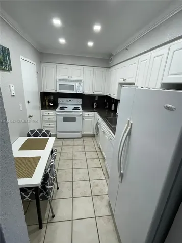 2501 S Ocean Drive Hollywood FL 33019